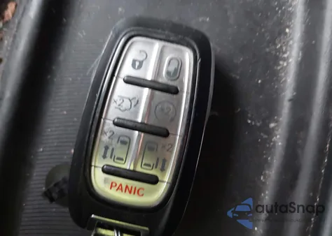 2020 Chrysler Pacifica Touring z USA, uszkodzony, nr VIN 2C4RC1FG8LR123564